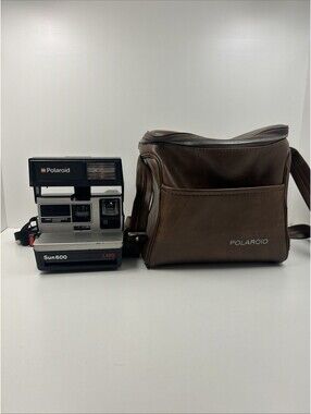 Polaroid Sun 600 LMS Vintage Instant Film Camera Black *UNTESTED* W/Bag